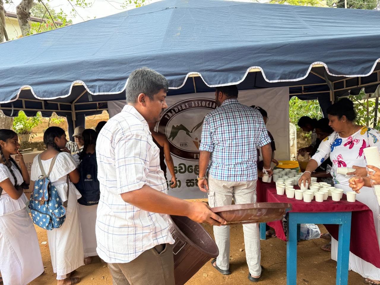 දහම් පාසල් දරු දැරියන් වෙනුවෙන් ඇල්ල වෙළෙඳ සංගමයේ සත්කාරය 🙏 — photo 3