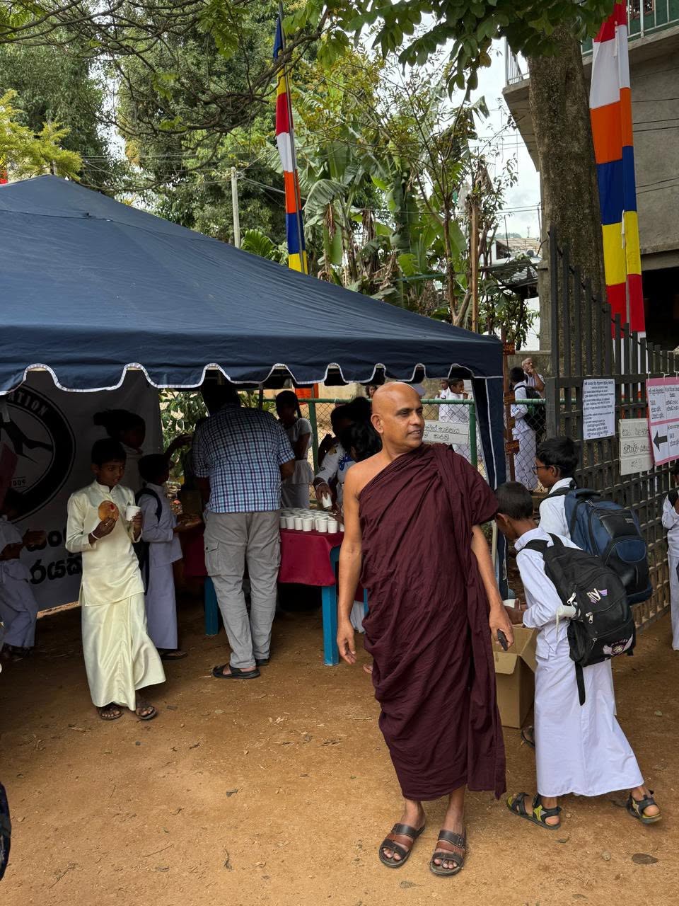 දහම් පාසල් දරු දැරියන් වෙනුවෙන් ඇල්ල වෙළෙඳ සංගමයේ සත්කාරය 🙏 — photo 9