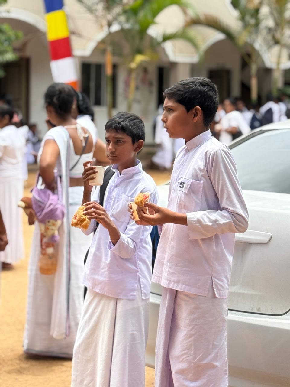 දහම් පාසල් දරු දැරියන් වෙනුවෙන් ඇල්ල වෙළෙඳ සංගමයේ සත්කාරය 🙏 — photo 18